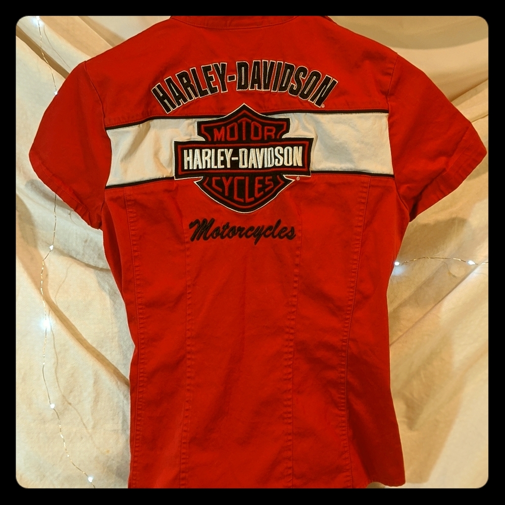 Official Harley Davidson gear- female top medium